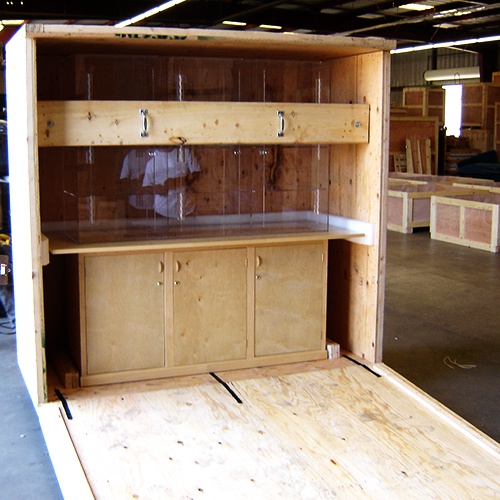 Built in crate ramps make the loading and unloading of heavy products easier